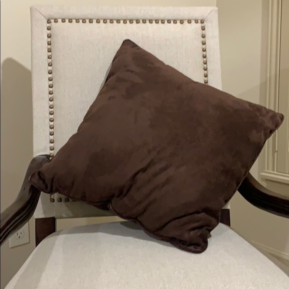 Decorative pillow